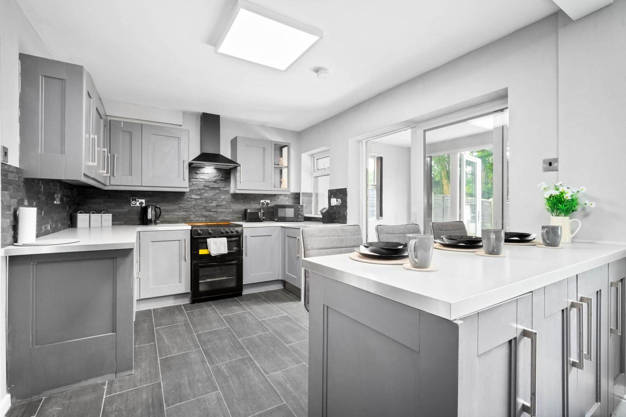 Stylish 3 Bedroom Home Away From Home Birmingham Exterior photo